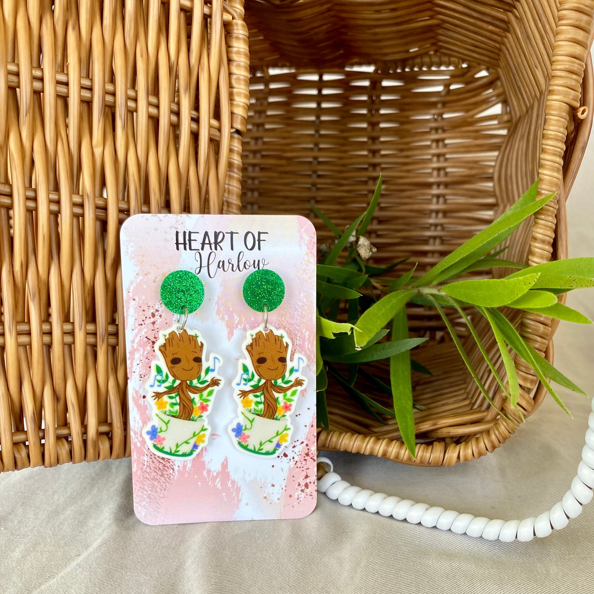 Groot Dangle Earrings